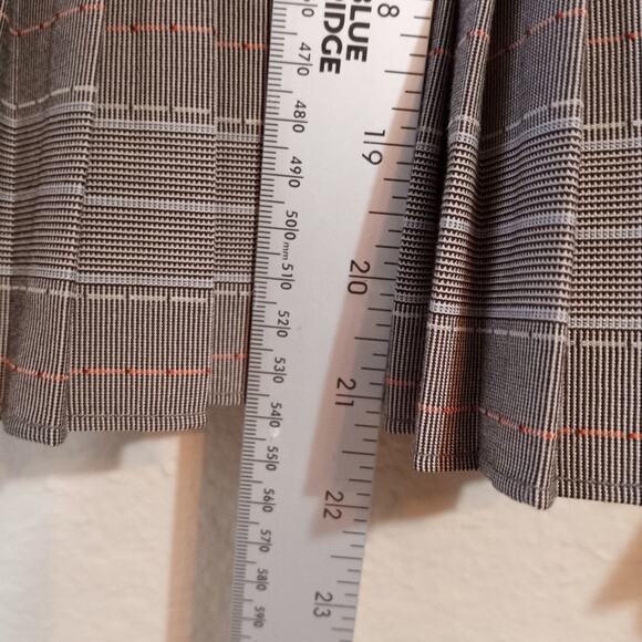 Versailles Beige Knee Length Pinstripe Skirt Flirty Hemline 10 - Picture 8 of 11